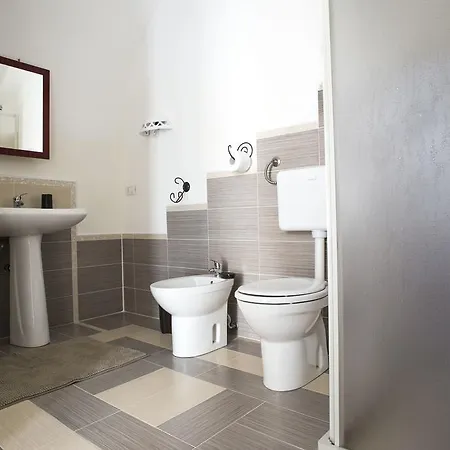 100 Craste לינה וארוחת בוקר