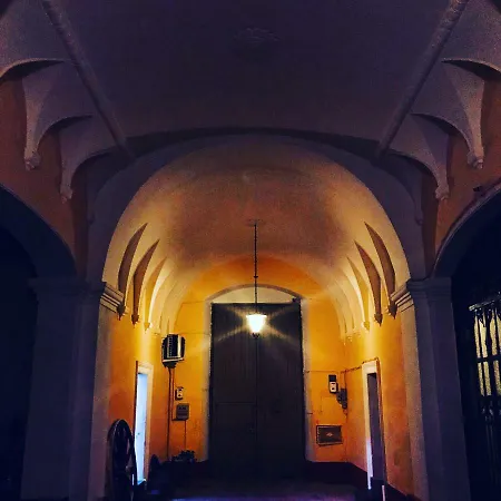 לינה וארוחת בוקר 100 Craste 4*