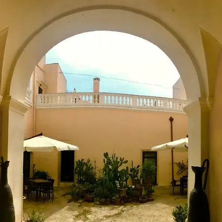 100 Craste Bed & Breakfast