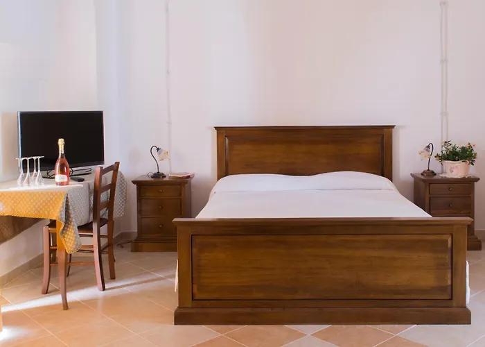 100 Craste 住宿加早餐酒店 4*